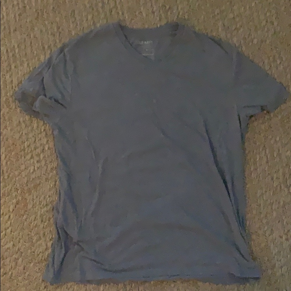 Light gray tee